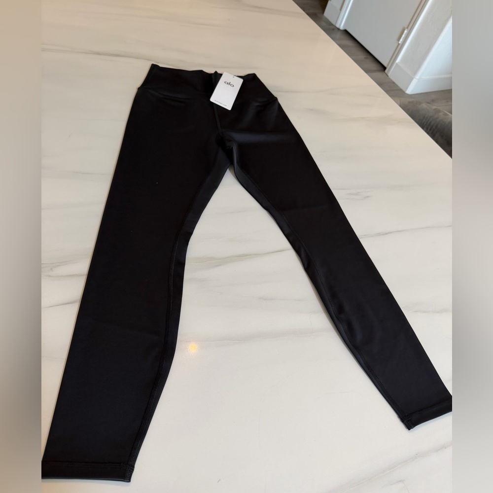 ALO Yoga Airlift Black High-Waist Leggings